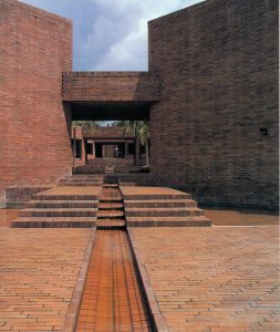 Architecture from stone to steel